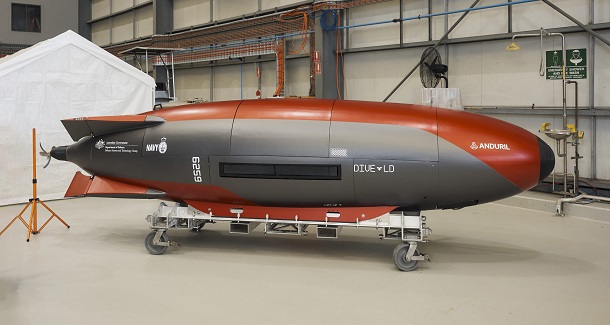 کوسه شبح، زیردریایی روباتیک که برای جنگ ساخته شده