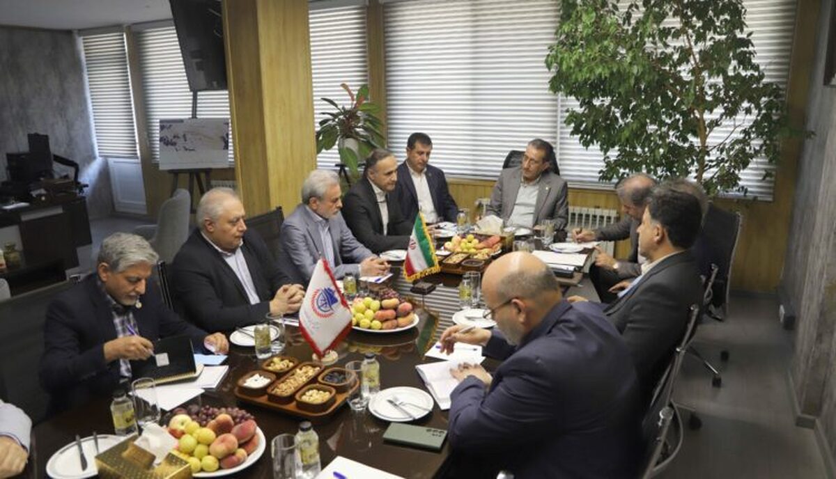 بازدید مدیرعامل سازمان بنادر و دریانوردی از انجمن کشتیرانی و خدمات وابسته ایران